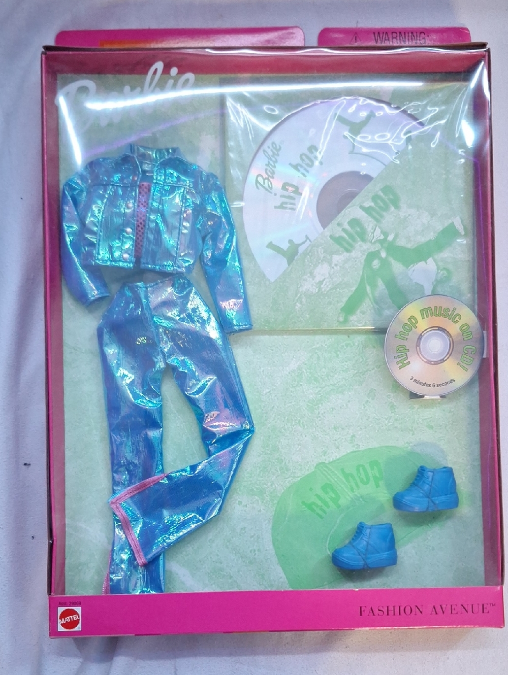 2000 Movin' To Music Barbie Fashion Avenue Holo Hip-Hop Blue Tracksuit New